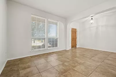 412 Flowering Plum Lane, Fort Worth, TX 76140 - Photo 5