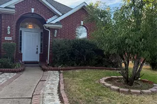 2009 Brook Tree Dr, Garland, TX 75040 - Photo 3