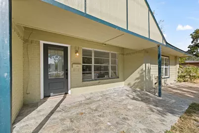 909 15th Street, Grand Prairie, TX 75050 - Photo 3