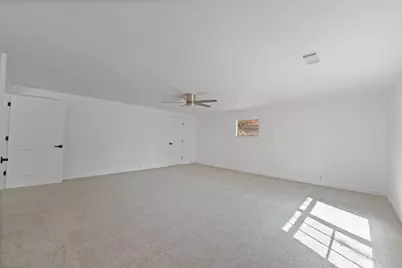 909 15th Street, Grand Prairie, TX 75050 - Photo 13