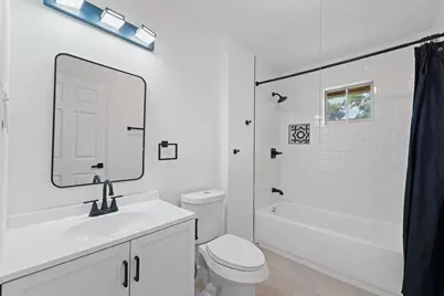 909 15th Street, Grand Prairie, TX 75050 - Photo 21