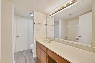 9621 Walnut St, Dallas, TX 75243 - Photo 25