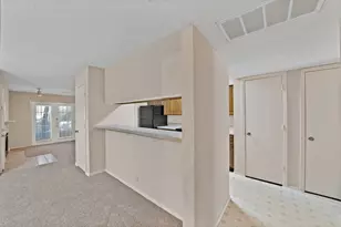 9621 Walnut St, Dallas, TX 75243 - Photo 15