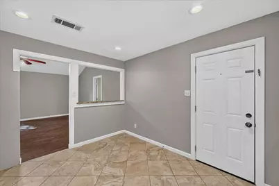 1121 Greendale Drive, Bedford, TX 76022 - Photo 9