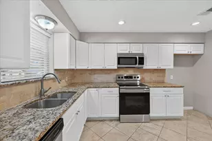 1121 Greendale Dr, Bedford, TX 76022 - Photo 11