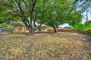 1121 Greendale Dr, Bedford, TX 76022 - Photo 25