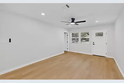 206 W Ridgewood Drive, Garland, TX 75041 - Photo 5