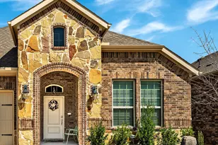 10505 Amarillo Ln, Aubrey, TX 76227 - Photo 3