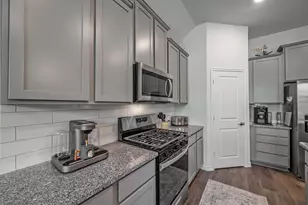 10505 Amarillo Ln, Aubrey, TX 76227 - Photo 15