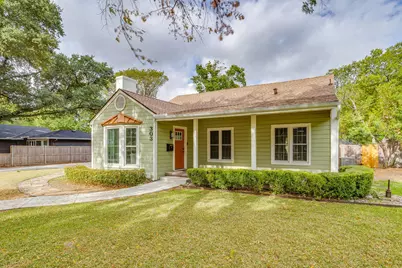 303 Harbin Avenue, Waxahachie, TX 75165 - Photo 1