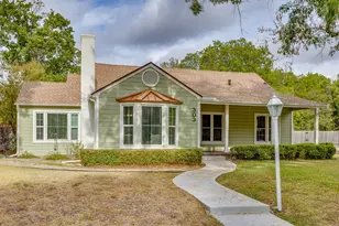 303 Harbin Ave, Waxahachie, TX 75165 - Photo 3