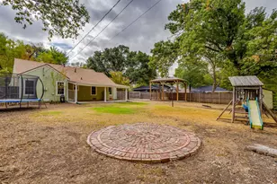303 Harbin Ave, Waxahachie, TX 75165 - Photo 31