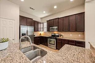 613 Ricochet Dr, Fort Worth, TX 76131 - Photo 13