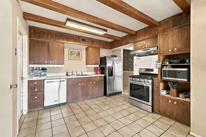 3605 Partridge Lane, Irving, TX 75062 - Photo 13