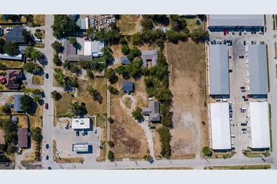 203D Kings Road, Hackberry, TX 75036 - Photo 11
