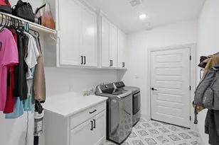 2181 Middlewood Cir, Granbury, TX 76049 - Photo 27