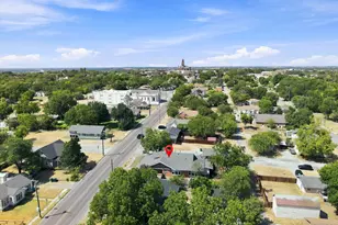 803 S Trinity St, Decatur, TX 76234 - Photo 3