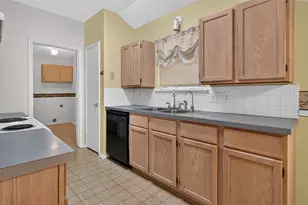 711 Plum St, Joshua, TX 76058 - Photo 17