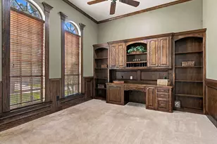 7921 Shady Oaks Dr, North Richland Hills, TX 76182 - Photo 5