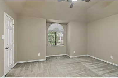 7921 Shady Oaks Drive, North Richland Hills, TX 76182 - Photo 27