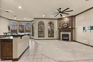 7921 Shady Oaks Dr, North Richland Hills, TX 76182 - Photo 7