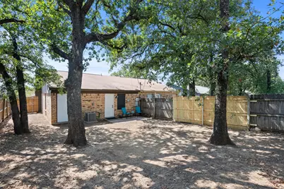 811 Woodland Court, Kennedale, TX 76060 - Photo 9