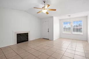 811 Woodland Ct, Kennedale, TX 76060 - Photo 3