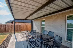 512 Austin St, Callisburg, TX 76240 - Photo 19