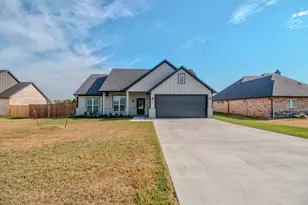 512 Austin St, Callisburg, TX 76240 - Photo 1