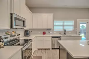 512 Austin St, Callisburg, TX 76240 - Photo 9