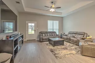 512 Austin St, Callisburg, TX 76240 - Photo 7