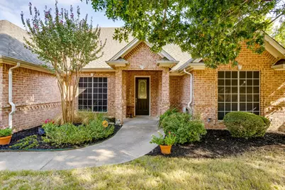 427 Shenandoah Drive, Burleson, TX 76028 - Photo 3