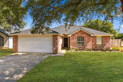 1024 Hiawatha Court, Saginaw, TX 76131 - Photo 1