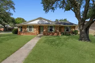 2433 Pinehurst Ln, Mesquite, TX 75150 - Photo 1