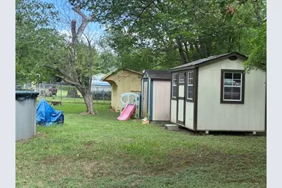 102 E 14th Street, Joshua, TX 76058 - Photo 5