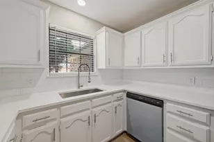 2908 Christopher Dr, Denton, TX 76209 - Photo 9