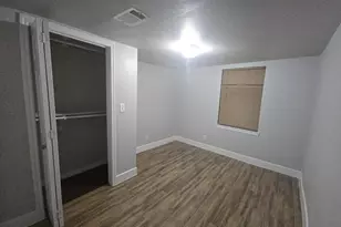 621 E 8th St, Bonham, TX 75418 - Photo 5