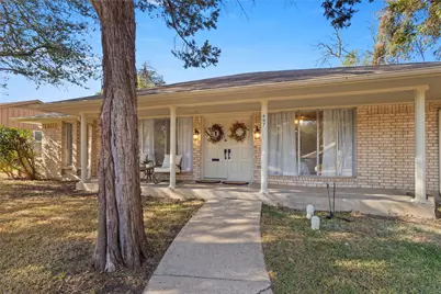 607 Parkwood Circle, Duncanville, TX 75116 - Photo 1