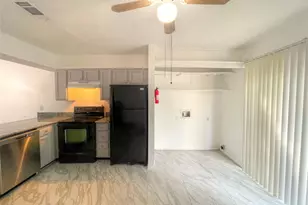 1032 McKinley St, Benbrook, TX 76126 - Photo 9