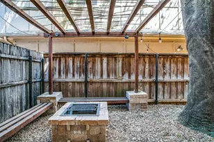 3824 Brown St, Dallas, TX 75219 - Photo 23