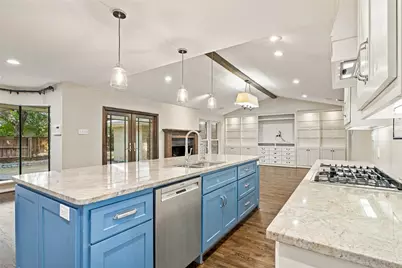 7107 Stefani Drive, Dallas, TX 75225 - Photo 15