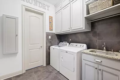2901 Merryglen Lane, Flower Mound, TX 75022 - Photo 23