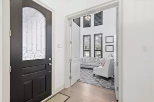 2901 Merryglen Ln, Flower Mound, TX 75022 - Photo 3