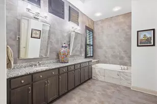 2901 Merryglen Ln, Flower Mound, TX 75022 - Photo 23