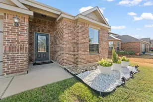 1529 Millennium Dr, Crowley, TX 76036 - Photo 3