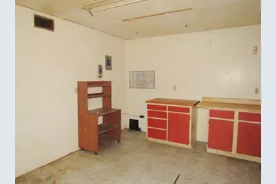 413 S Avenue G, Clifton, TX 76634 - Photo 15