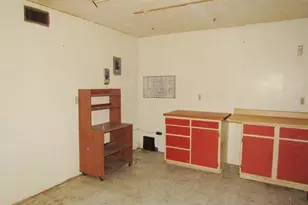 413 S Avenue G, Clifton, TX 76634 - Photo 15