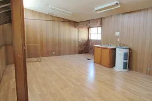 413 S Avenue G, Clifton, TX 76634 - Photo 17