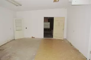 413 S Avenue G, Clifton, TX 76634 - Photo 11