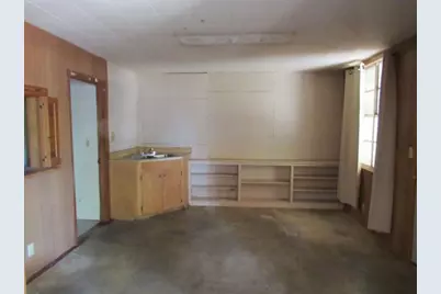 413 S Avenue G, Clifton, TX 76634 - Photo 21